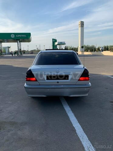 Mercedes C 220 1999, 291,000 km - 2.2 л - Beyləqan