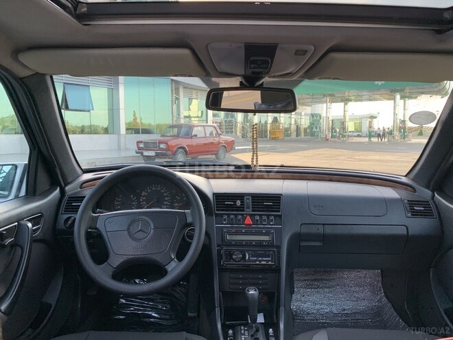 Mercedes C 220 1999, 291,000 km - 2.2 л - Beyləqan