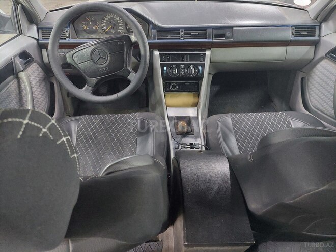 Mercedes E 280 1992, 350,000 km - 2.8 л - Bakı