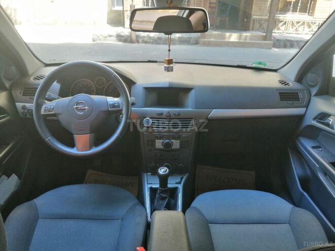 Opel Astra 2006, 180,000 km - 1.4 l - Bakı