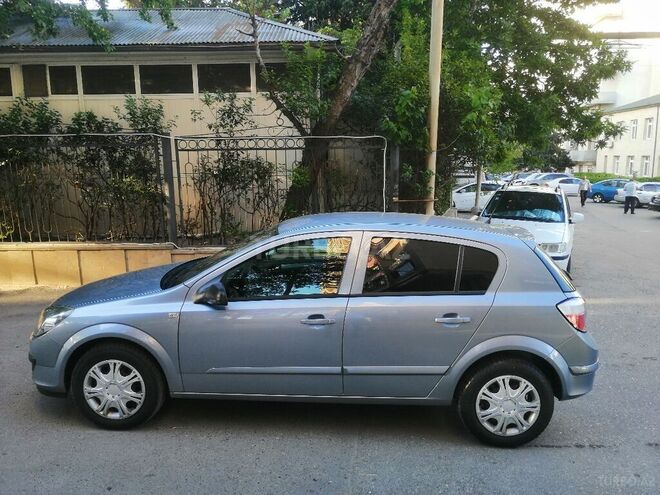 Opel Astra 2006, 180,000 km - 1.4 l - Bakı