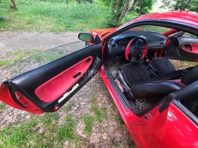 Mazda  1993, 272,000 km - 2.0 l - Qusar