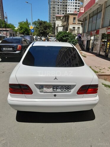 Mercedes E 220 1998, 369,000 km - 2.2 l - Bakı