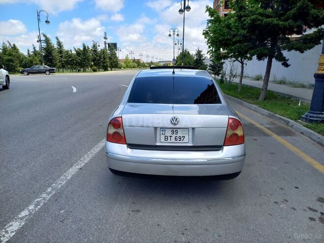 Volkswagen Passat 2002, 215,000 km - 1.8 l - Bakı