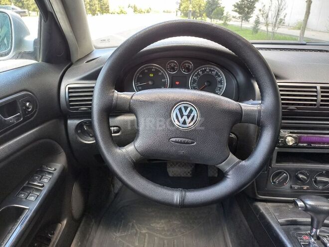 Volkswagen Passat 2002, 215,000 km - 1.8 l - Bakı