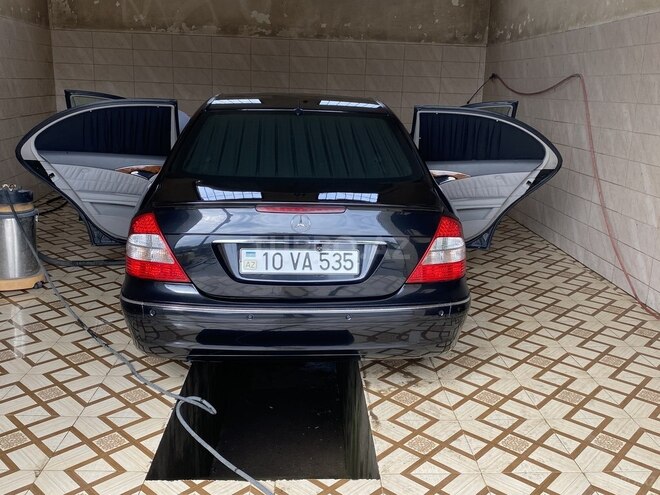 Mercedes E 320 2003, 250,000 km - 3.2 l - Sabirabad