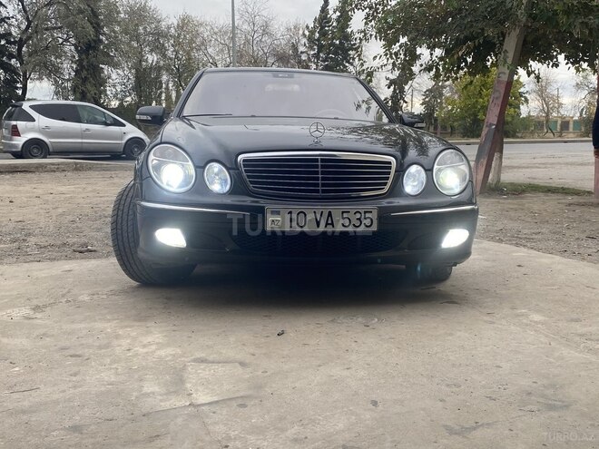 Mercedes E 320 2003, 250,000 km - 3.2 l - Sabirabad