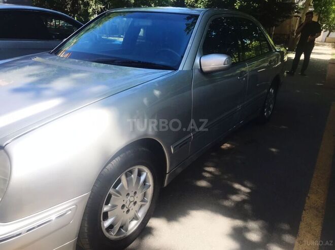 Mercedes E 270 2000, 276,487 km - 2.7 л - Bakı