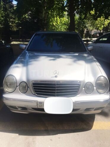 Mercedes E 270 2000, 276,487 km - 2.7 л - Bakı