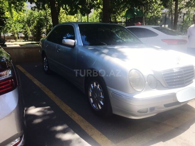 Mercedes E 270 2000, 276,487 km - 2.7 л - Bakı