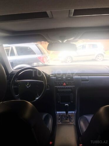 Mercedes E 270 2000, 276,487 km - 2.7 л - Bakı
