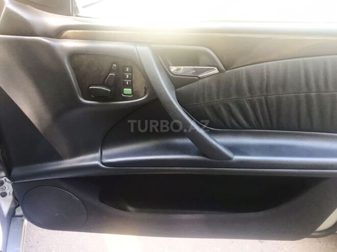 Mercedes E 270 2000, 276,487 km - 2.7 л - Bakı