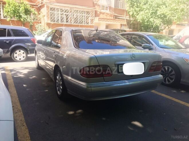 Mercedes E 270 2000, 276,487 km - 2.7 л - Bakı