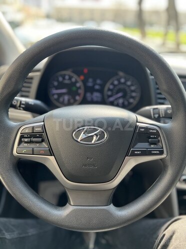 Hyundai Elantra 2016, 22,700 km - 2.0 л - Bakı