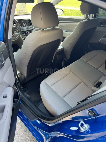 Hyundai Elantra 2016, 22,700 km - 2.0 л - Bakı