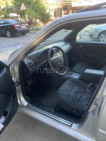 Mercedes C 220 2000, 480,000 km - 2.2 l - Bakı