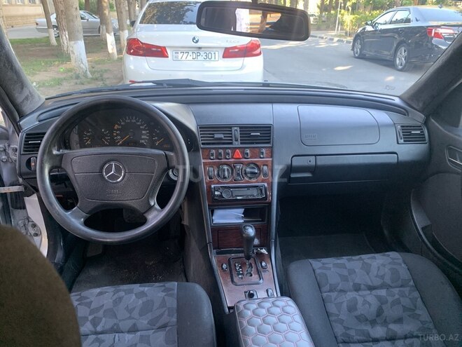 Mercedes C 220 2000, 480,000 km - 2.2 l - Bakı