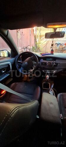 Renault Laguna 2011, 242,042 km - 1.5 l - Bakı