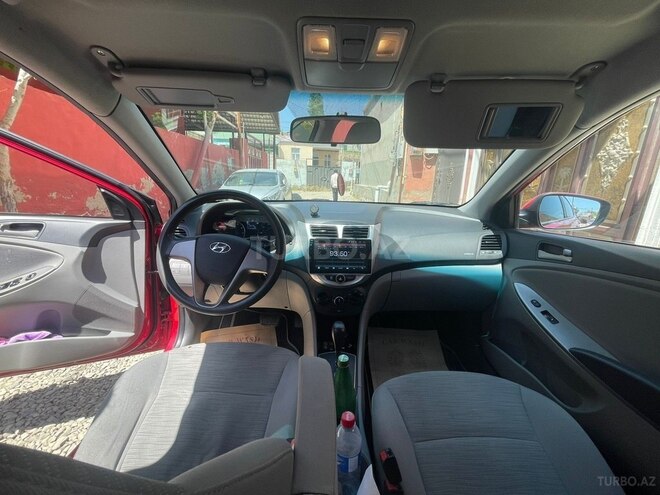Hyundai Accent 2016, 135,000 km - 1.6 л - Bakı