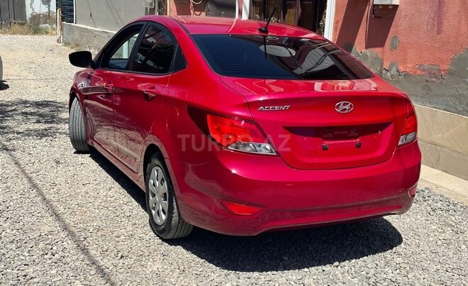 Hyundai Accent 2016, 135,000 km - 1.6 л - Bakı