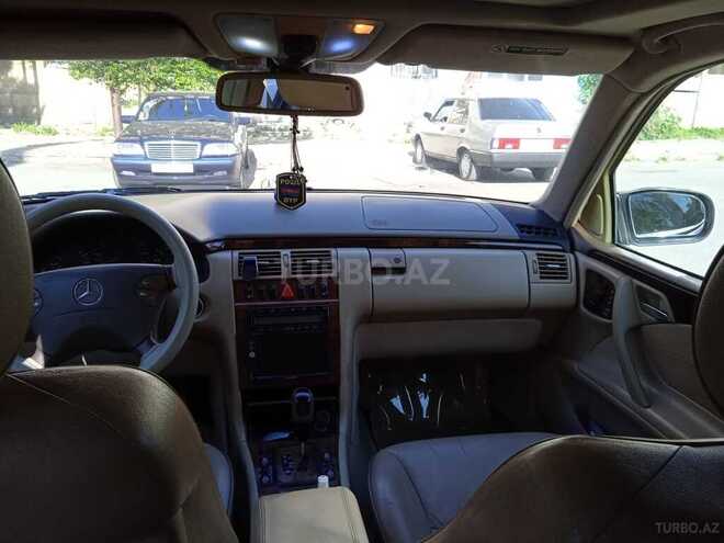 Mercedes E 320 2001, 370,000 km - 3.2 l - Bakı