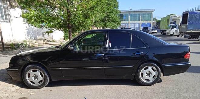 Mercedes E 320 2001, 370,000 km - 3.2 l - Bakı