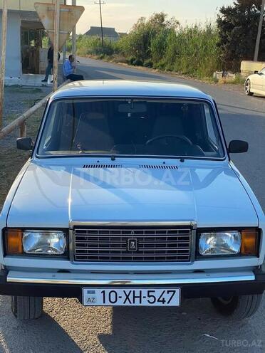 LADA (VAZ) 2107 2005, 183,000 km - 1.6 l - Salyan