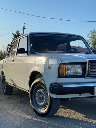 LADA (VAZ) 2107 2005, 183,000 km - 1.6 l - Salyan