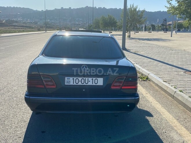 Mercedes E 220 2000, 690,000 km - 2.2 l - Bakı