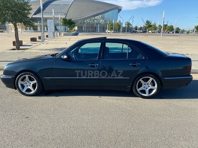 Mercedes E 220 2000, 690,000 km - 2.2 l - Bakı