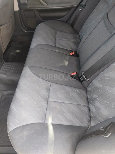 Mercedes E 220 2000, 482,441 km - 2.2 l - Bərdə