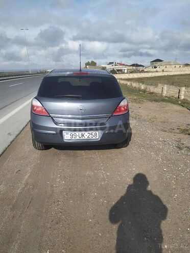 Opel Astra 2006, 208,000 km - 1.4 l - Bakı
