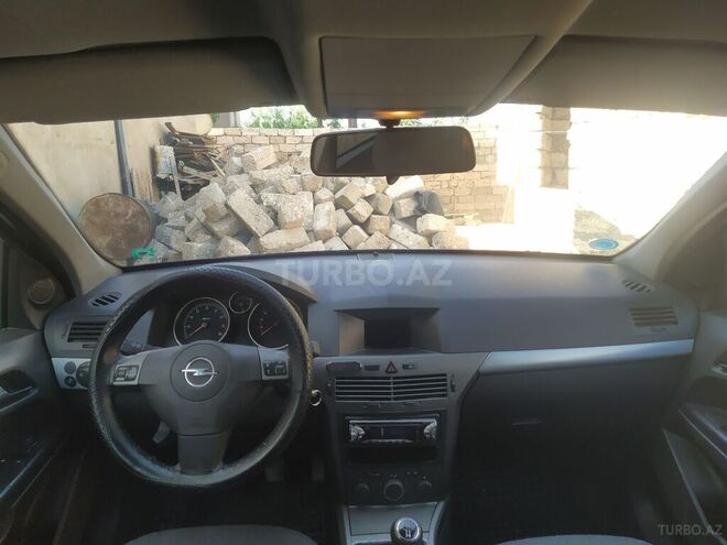 Opel Astra 2006, 208,000 km - 1.4 l - Bakı