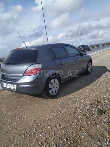 Opel Astra 2006, 208,000 km - 1.4 l - Bakı