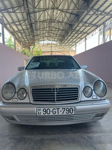 Mercedes E 280 1999, 392,300 km - 2.8 l - Bakı