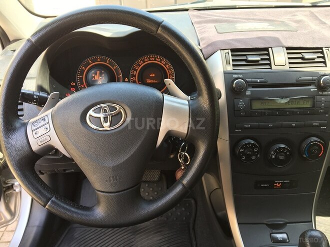 Toyota Corolla 2007, 198,400 km - 1.6 л - Bakı