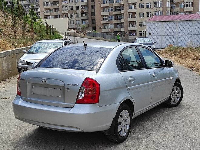 Hyundai Accent 2010, 220,000 km - 1.4 l - Bakı