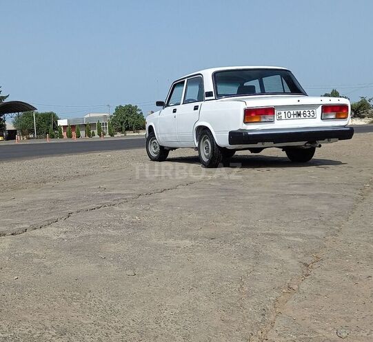 LADA (VAZ) 2105 1982, 255,500 km - 1.6 l - Astara