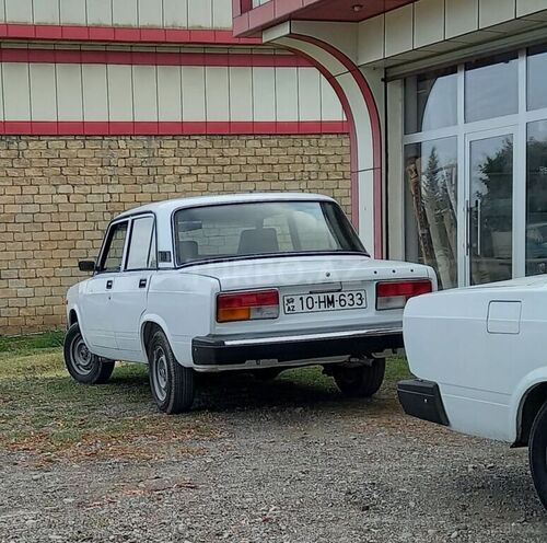 LADA (VAZ) 2105 1982, 255,500 km - 1.6 l - Astara