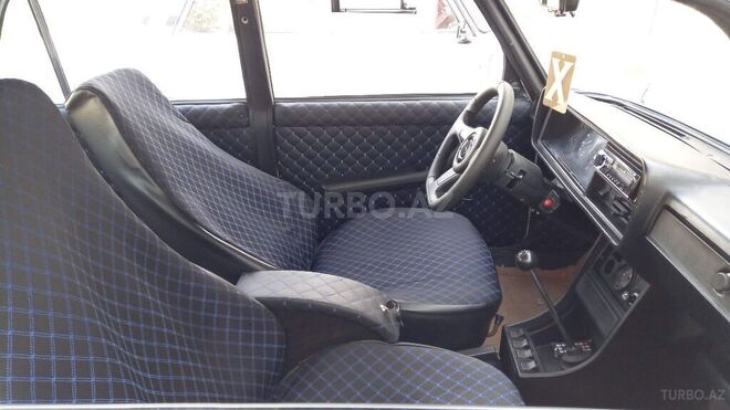 LADA (VAZ) 2105 1982, 255,500 km - 1.6 l - Astara