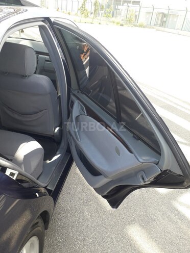 Mercedes E 240 2000, 258,184 km - 2.4 l - Sumqayıt