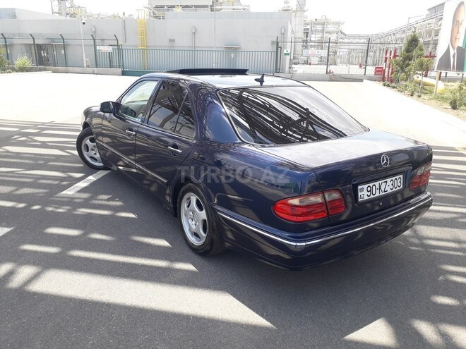 Mercedes E 240 2000, 258,184 km - 2.4 l - Sumqayıt