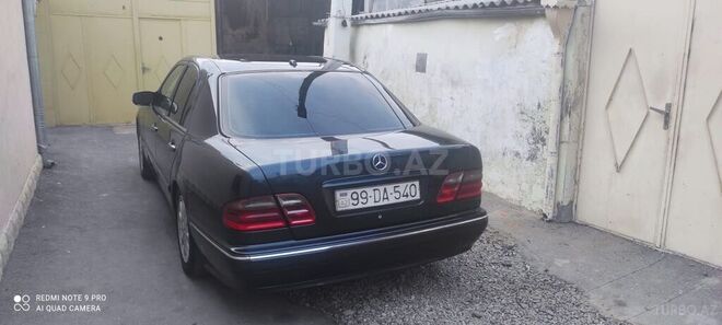 Mercedes E 220 2000, 292,000 km - 2.2 l - Gəncə
