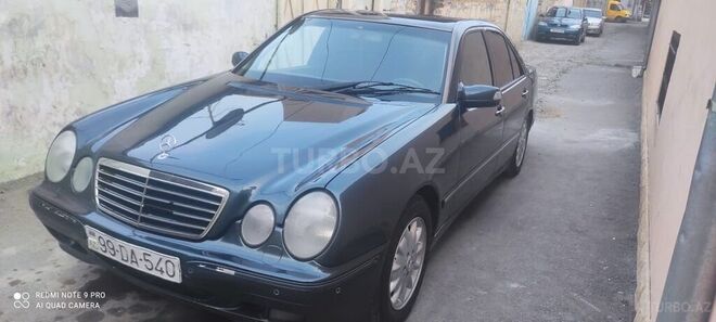 Mercedes E 220 2000, 292,000 km - 2.2 l - Gəncə