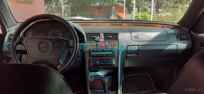 Mercedes C 230 1998, 358,884 km - 2.3 л - Şəki