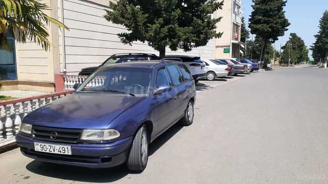 Opel Astra 1995, 365,000 km - 1.6 l - Bakı