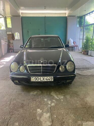 Mercedes E 220 2000, 381,000 km - 2.2 l - Ağdam
