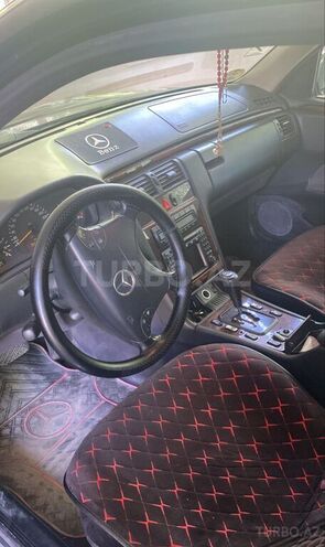 Mercedes E 220 2000, 381,000 km - 2.2 l - Ağdam