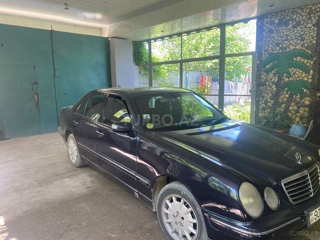 Mercedes E 220 2000, 381,000 km - 2.2 l - Ağdam