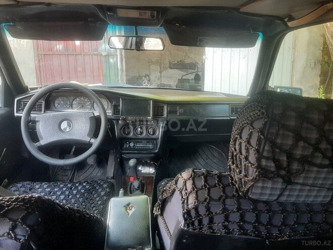 Mercedes 190 1990, 25,806 km - 2.0 l - Masallı